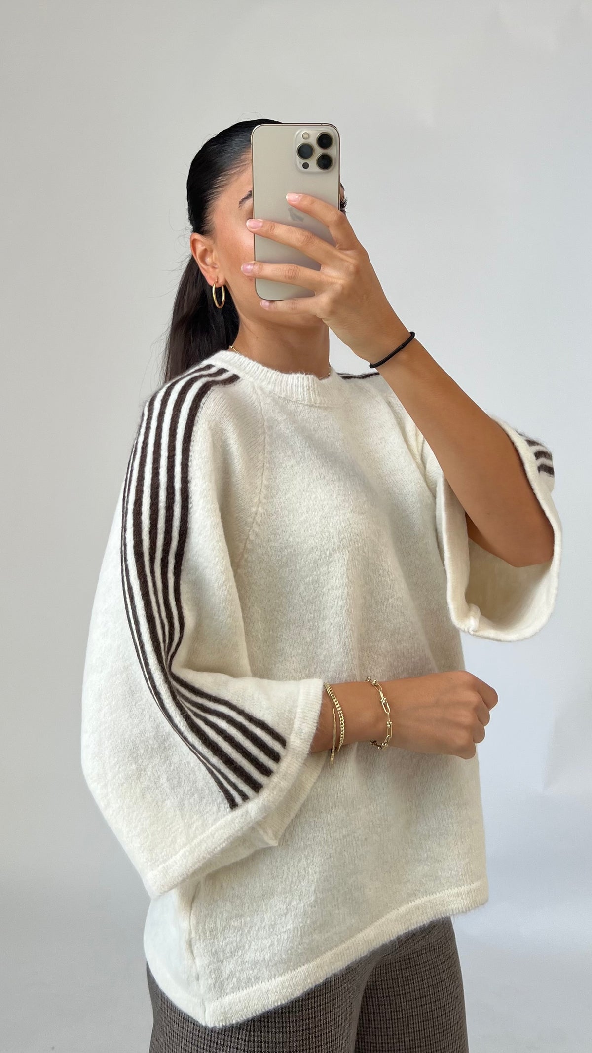 Oversize Strickpullover mit Kontraststreifen