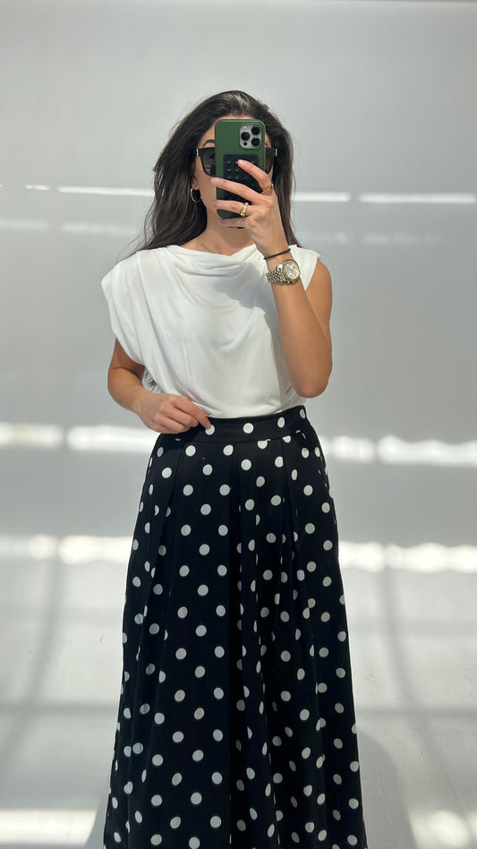 Elegantes Top mit Schulterpolstern