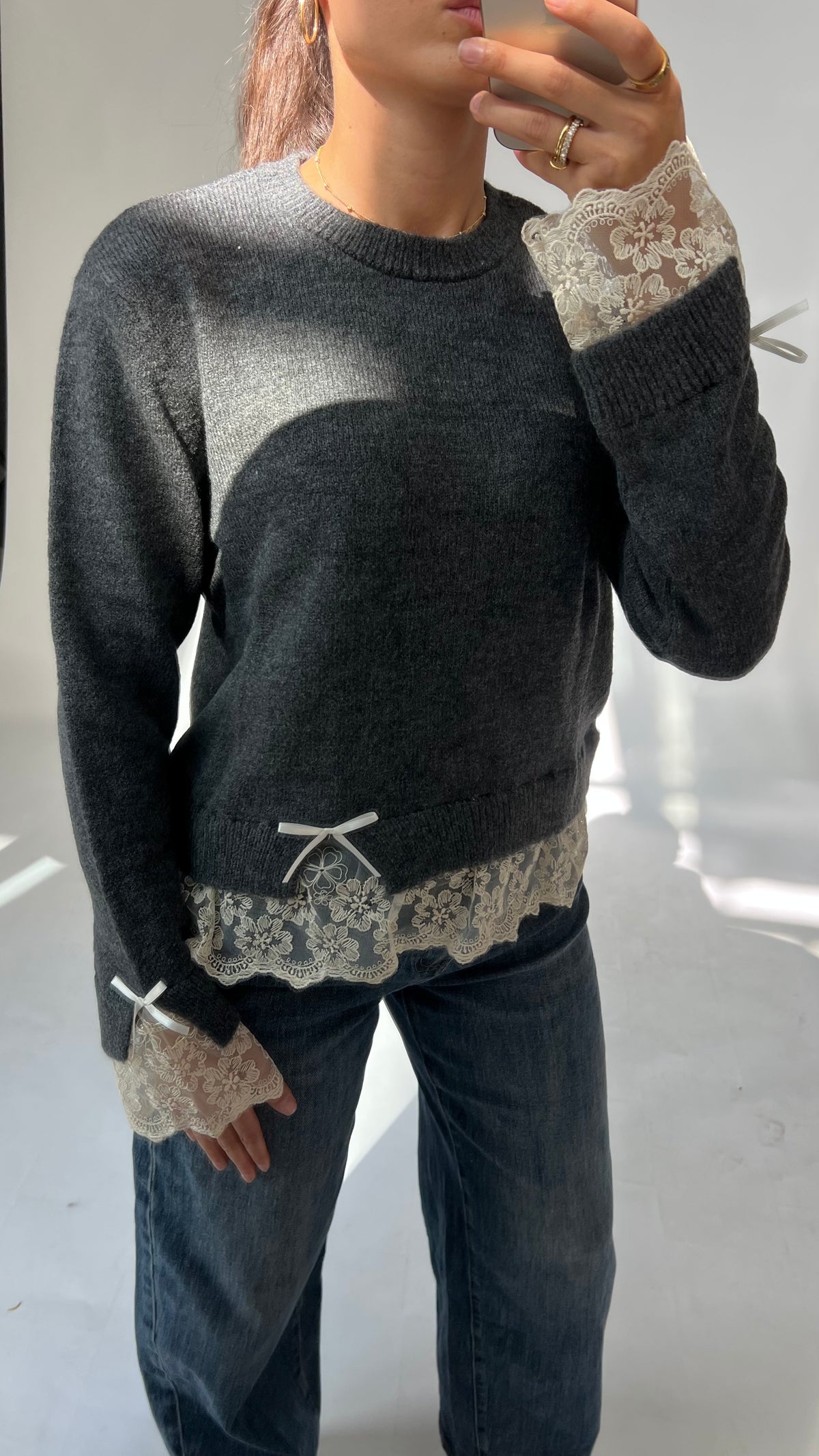 Strickpullover mit Spitze & Schleifendetail