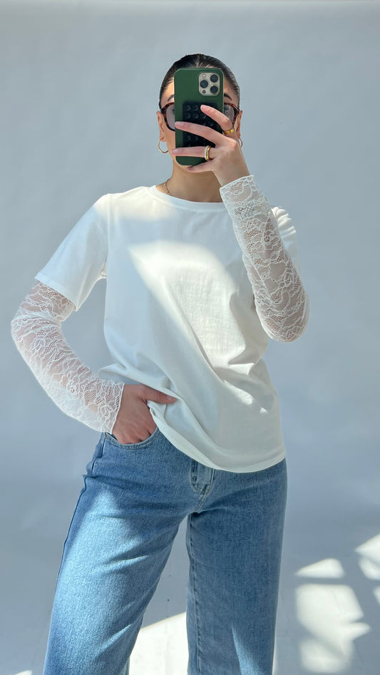 Shirt mit Spitzenärmeln
