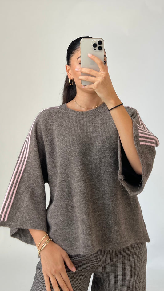 Oversize Strickpullover mit Kontraststreifen