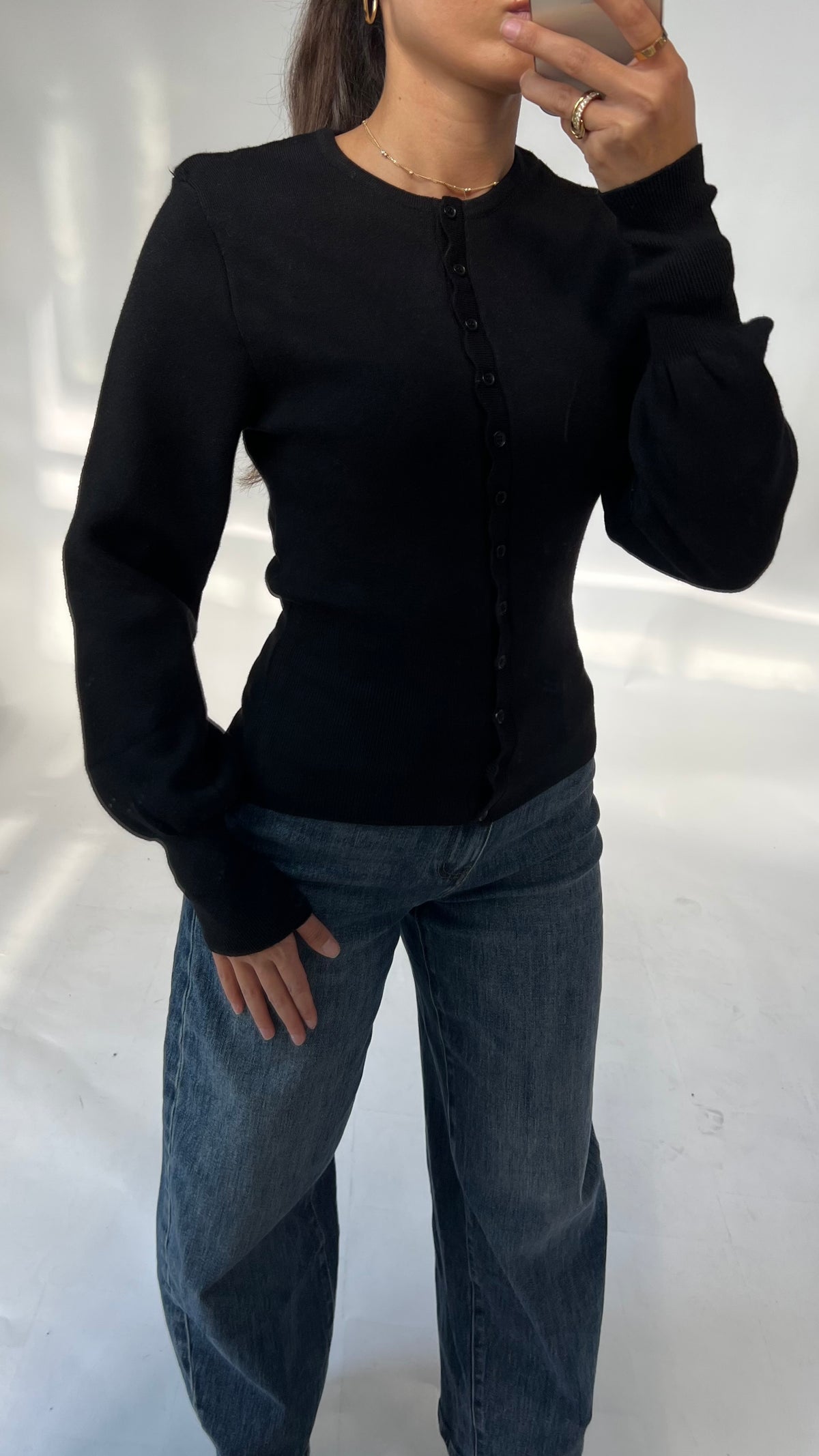 Feinstrick-Cardigan mit tailliertem Saum