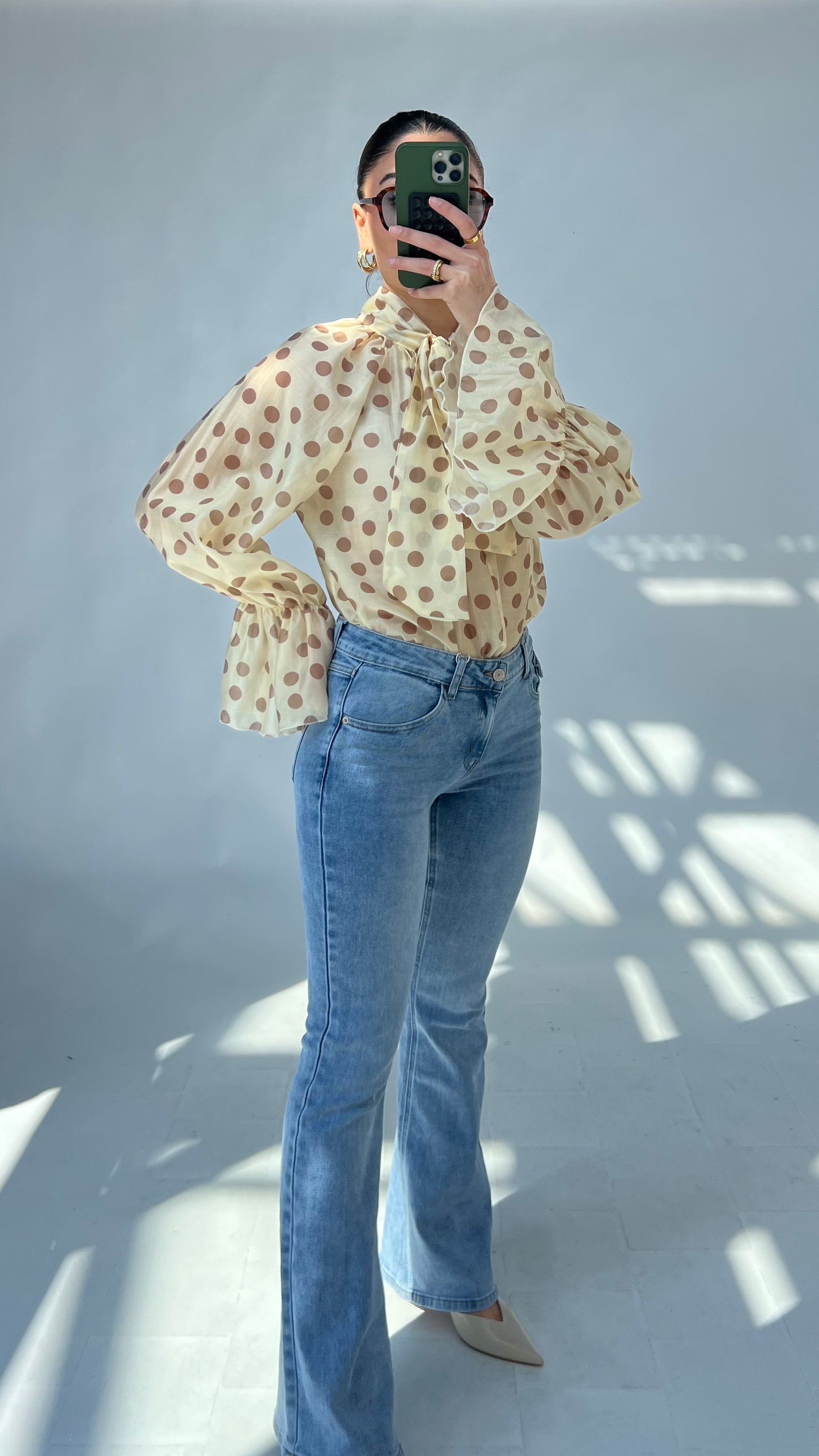 Polka Dot Bluse – Große Punkte