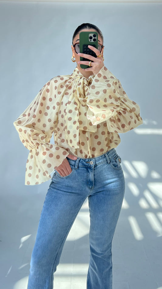 Polka Dot Bluse – Große Punkte