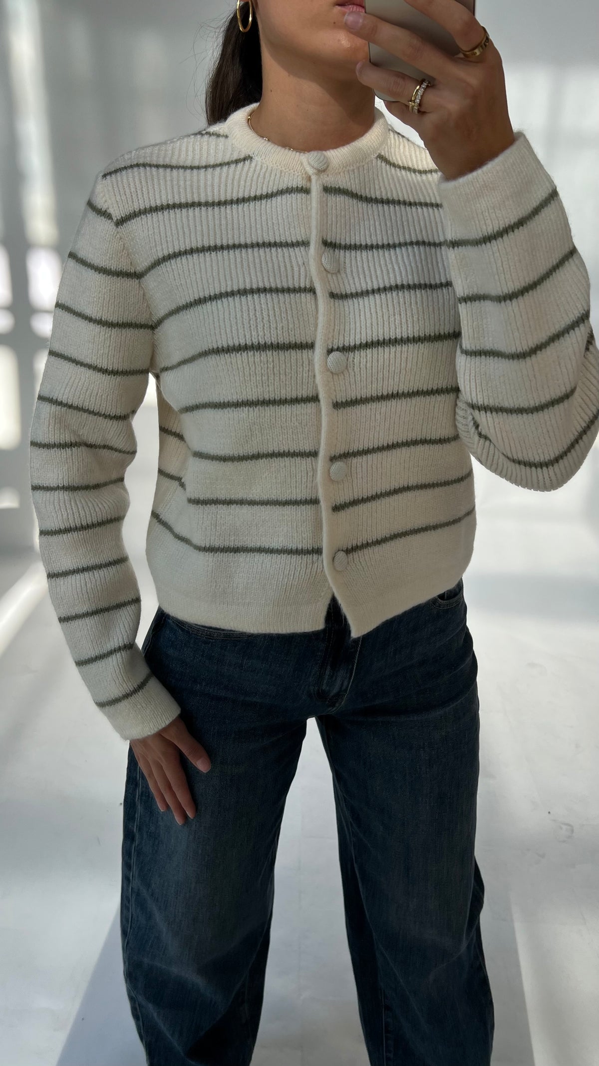 Gestreifter Strickcardigan