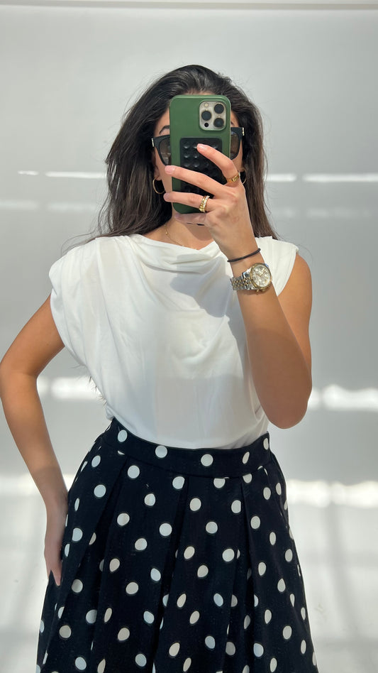 Elegantes Top mit Schulterpolstern