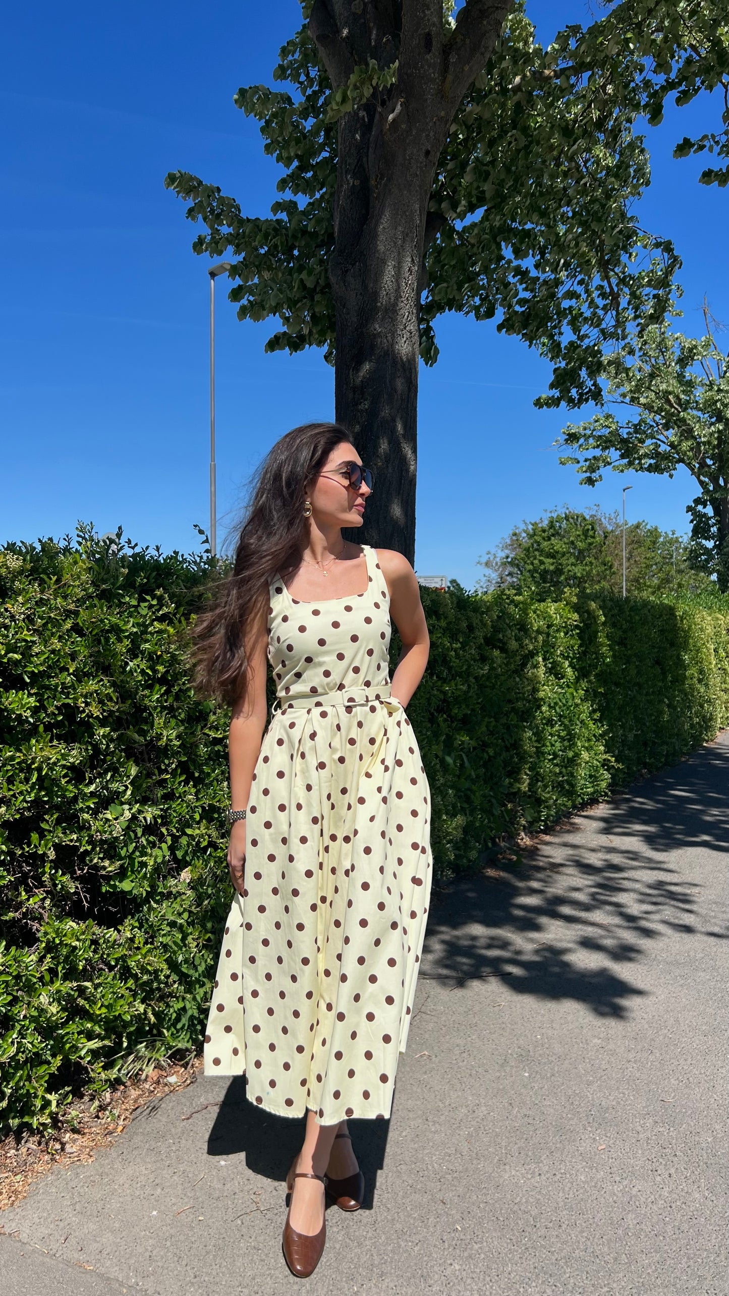 Polka-Dot Kleid mit Gürtel