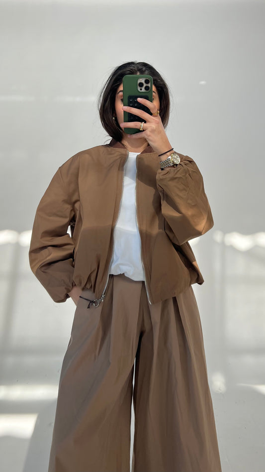 Leichte Jacke mit Reißverschluss